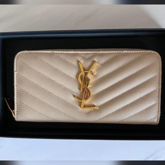 Rare! SAINT LAURENT YSL CASSANDRE MATELASSÉ ZIP AROUND WALLET IN GRAIN DE POUDRE - Picture 7 of 10